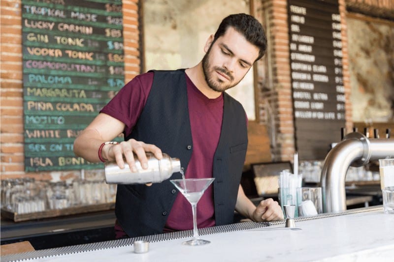 כיצד להכין קוקטייל טעים בקלות