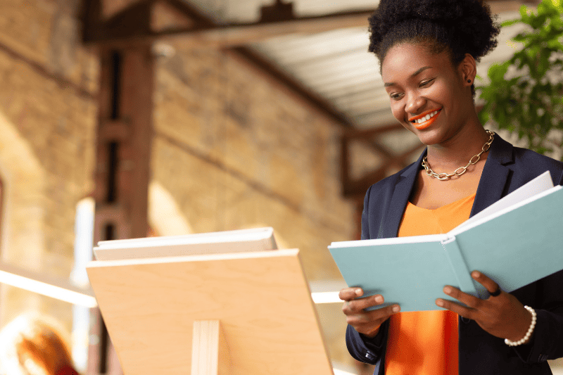 שלבי הוצאה לאור - כל השלבים שספר עובר עד השלב הסופי של להוצאה לאור