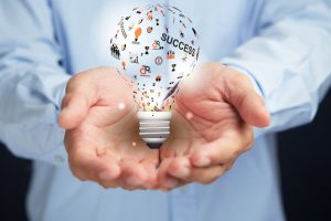 חדשנות בחשמל - איך התעשייה מתקדמת לעידן האנרגיה הירוקה